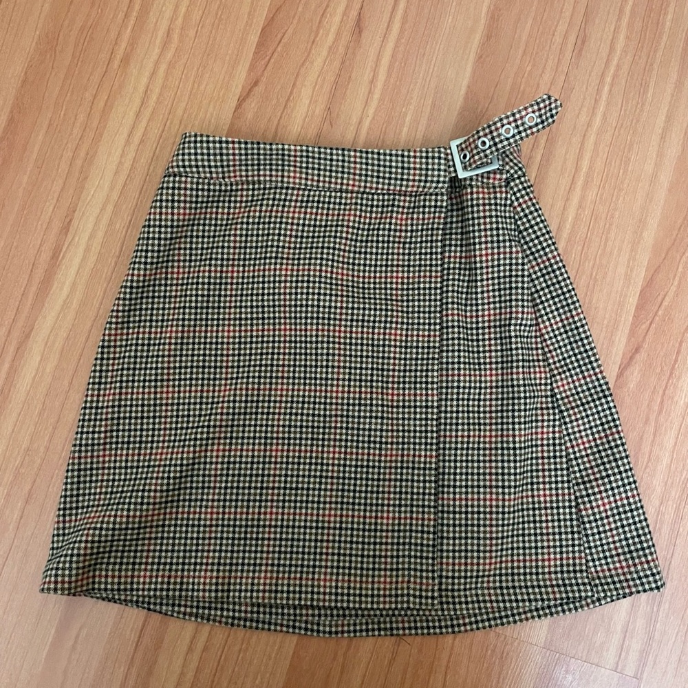 BRANDY MELVILLE SKIRT